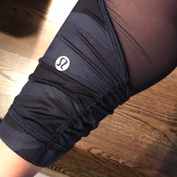 Lululemon 7/8 leggings - Picture 2 of 5